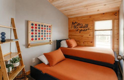 Hot Tub, Pond, 2 Fire Pits Mural Art Cabin - Foto 19