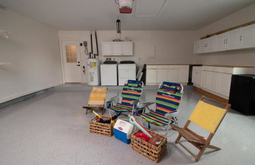 Game Room, near Navy Base, Hannah Park and Beach! - Foto 22