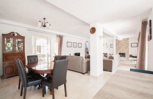 Beach Villa Costanera in Marbella - Photo 13