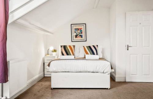 Huge Duplex in Great Location - Foto 16