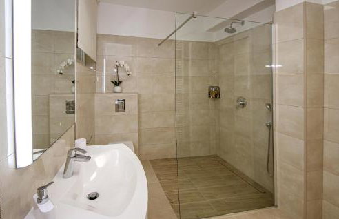 Gorgeous Home In Pokrovnik With Wifi - Foto 34