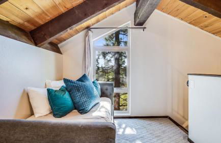 Pinegrove by AvantStay Beautiful Villas Condo just outside Tahoe City - Foto 19