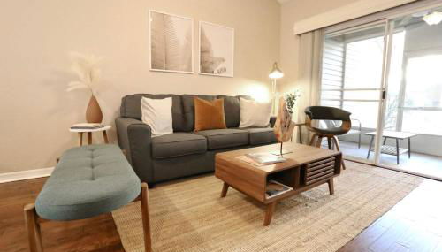 The Nomad at Gables - King Bed , Pool , Garage - Photo 1