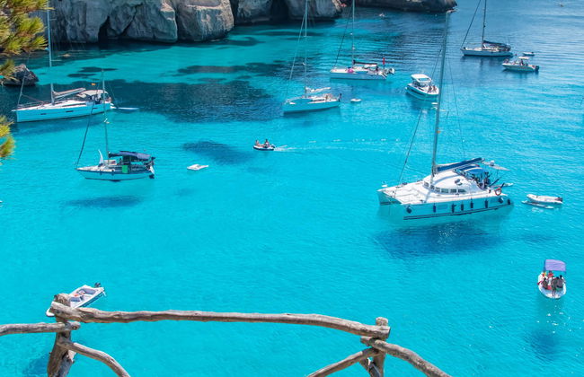 Paseo en catamarán por el norte de Menorca - Foto 4