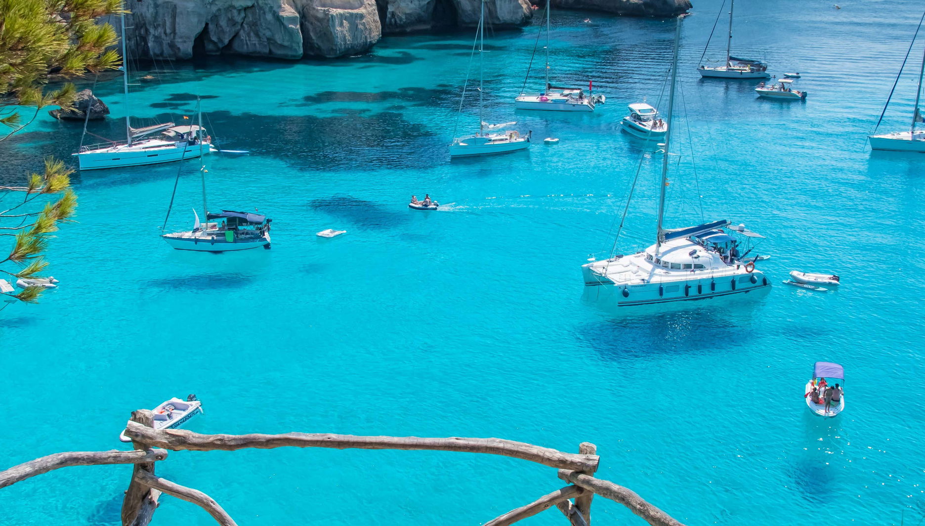 Menorca Catamaran Cruise - Foto 1