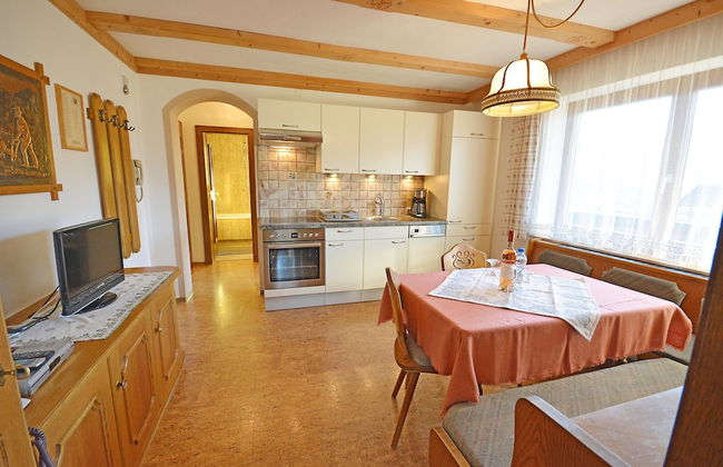 Apartment in Pitztal Near Ski Slopes - Foto 7