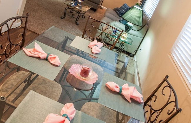 Longer Stay for Travelers Blocks from Hospital and Downtown Security Gates - Foto 14