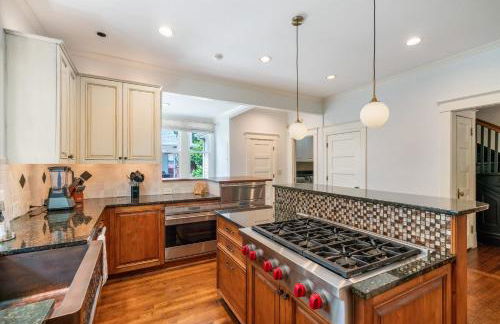 Pool Outdoor TV Fire Pit Game Room - Foto 19