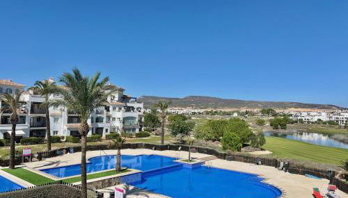 Stunning apartment with overflow pool and golf view - Foto 2