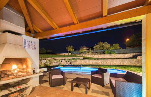 Romantic Villa Green Sky with Pool and Garden - Foto 4