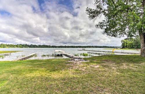 Lovely Lake Cabin Boat Rentals and On-Site Bar - Foto 13