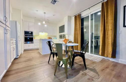 King Bed Quiet Home on Cul-de-Sac Hiking Trails - Foto 11