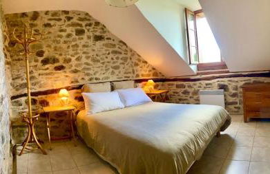 Lou Cambrou - Photo 11