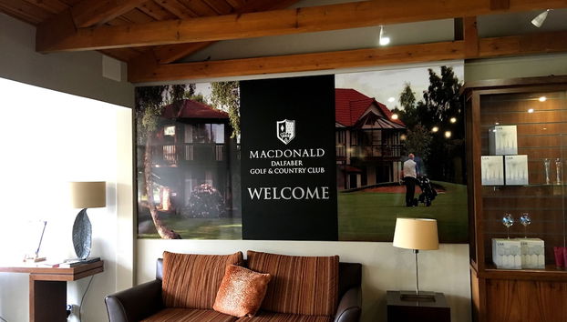 Coin salon dans le hall