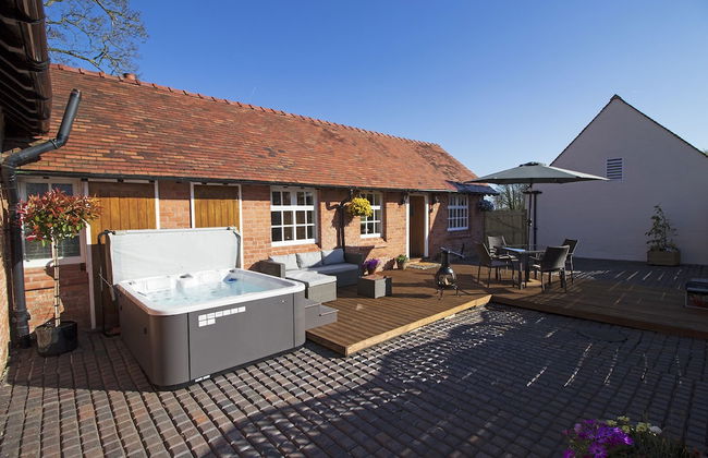 West Mead Cottage - Photo 1