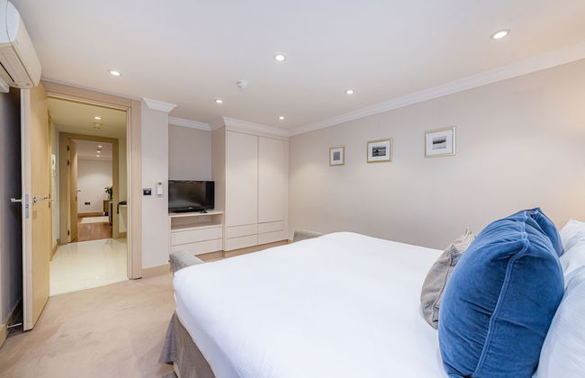 Claverley Court - Photo 36