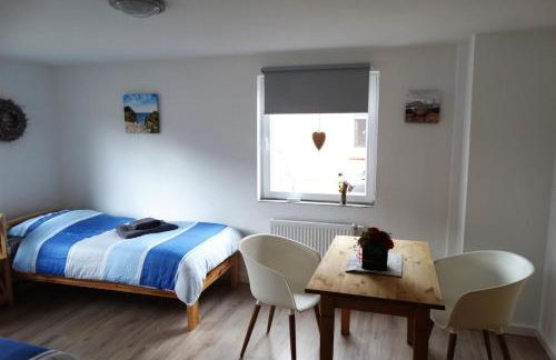 Haus Holo für Monteure - 4 Einzelzimmer - 5 Betten -2 Bäder - Küche - Foto 7