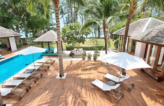 Ban Suriya - Foto 21