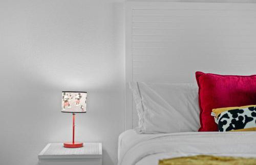 King Bed Theme Park Hotel Free Shuttle Included - Foto 9