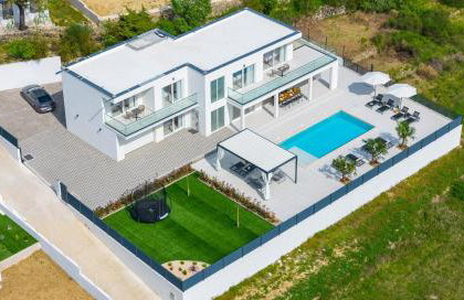 Villa Carmen with 5 en-suite bedrooms, 48 sqm pool, 8km from sea - Photo 6