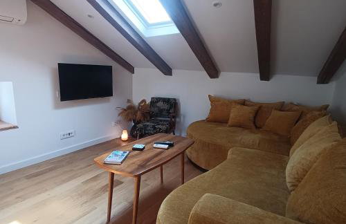 Apartman old house in Kastel Kambelovac - Photo 13