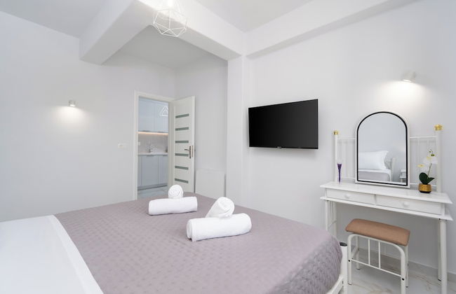 Yiota Collection 4 Suites & 4 Prive Jacuzzi - Foto 24