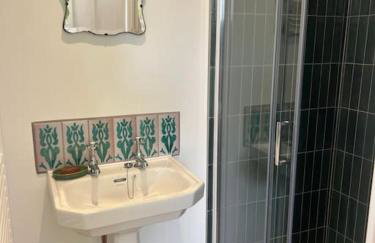 The Moorings - Just a few metres from the sea! - Photo 45