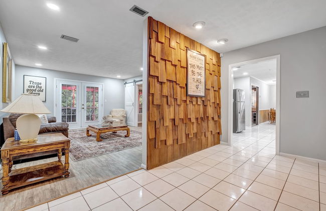 Hudson Manor 4 Bedroom Home by RedAwning - Foto 35