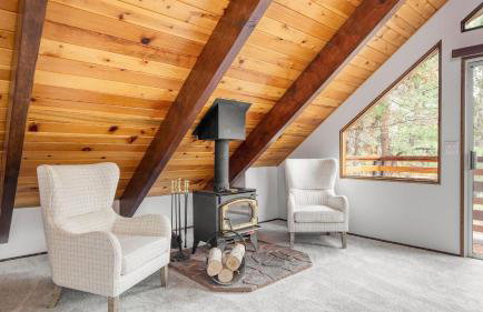 3mins to Lake, 5mins to Skiing Updated 4bdr Cabin Avalon Pines by Avantstay - Photo 8