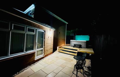 The Bear Loft Plus - Includes Hot Tub & Games Room - Foto 12