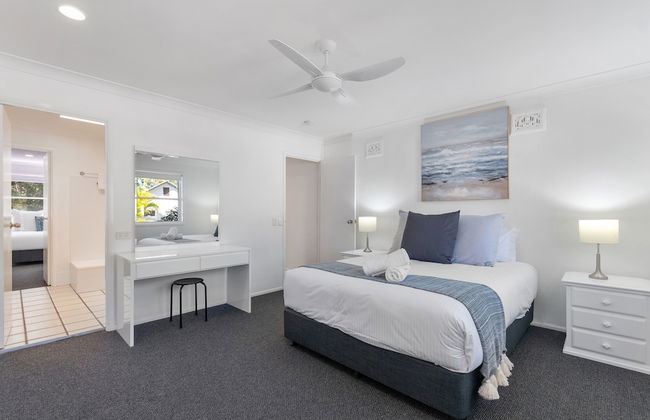 Noosa Entrance Waterfront Resort - Photo 4