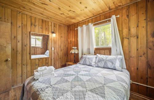 Sunnyside 3BR 1BA Relaxing Lakefront Retreat - Foto 15