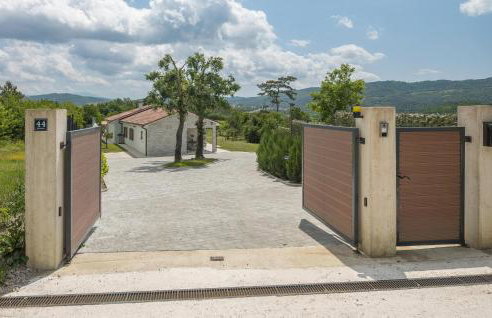 Amazing Home In Strped With Wifi - Photo 14