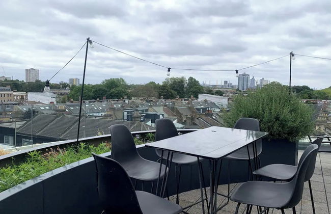 Stylish 2BD Flat With Private Balcony - Battersea - Foto 21