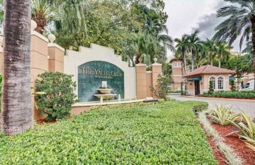 Renovated 2/2 Unit at Yacht Club/Aventura - Foto 27