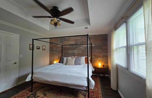 4 bedroom pet friendly grill under 5 min to airport and Choctaw Casino - Foto 3