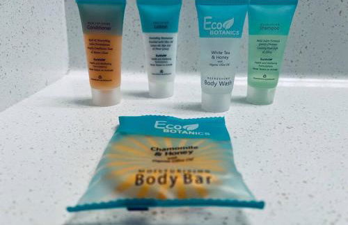 Home Away From Home-Cozy 2 BDRM Condo/Med Cntr/NRG - Foto 19