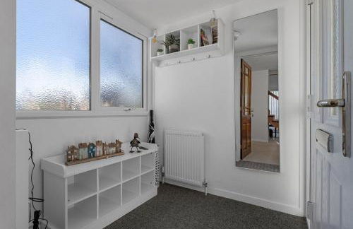 Baywatch Sea View Retreat - Photo 33