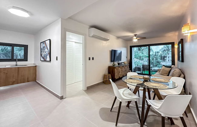 Gorgeous new Beach Apartment - Photo 32