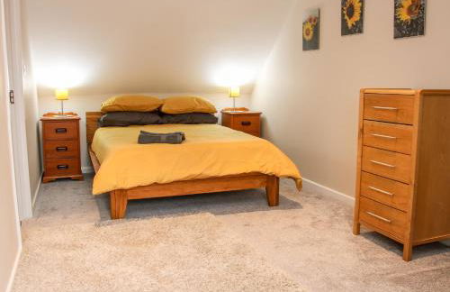 Springfield House - Photo 11