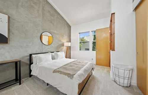 New York Style Penthouse in the Heart of the City - Photo 36