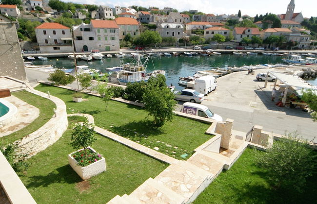 Villa in Sumartin Near Beach & Private Pool - Photo 26