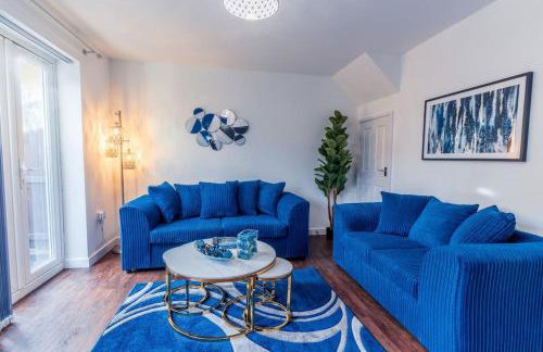 Modern 3 Bed, Ideal for Contractors, FREE PARKING - Central - Foto 1