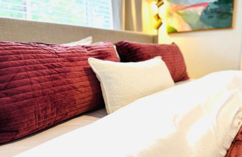 3BR Oasis DT ORL, Full Kitchen & Fenced Yard! - Foto 50