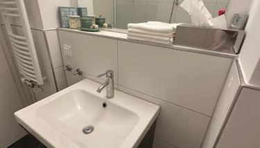 Ruhige Stadtperle mit Garten - Foto 2