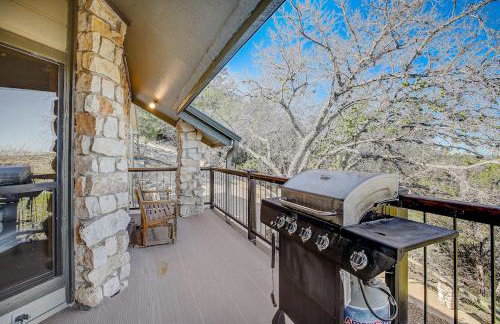 Stunning Lakefront Home with 2 Patios, Chef's Kitchen, & Lake Access - Foto 47