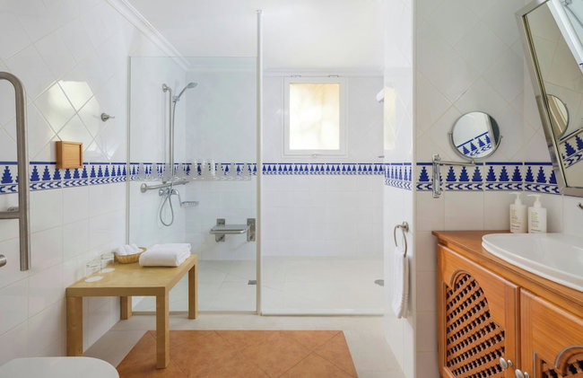 Marriott's Marbella Beach Resort - Photo 20