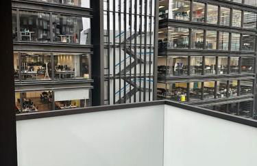 Stylist 2 Bedroom Apartment in Central London - Foto 27