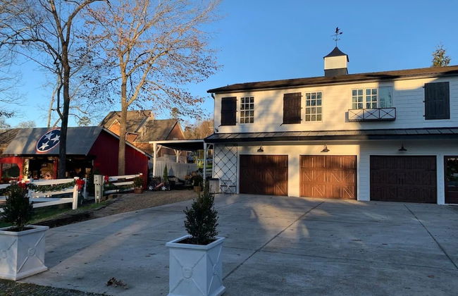 Five-star Historic Boyd Harvey Carriage House 2 Bedroom Home by RedAwning - Foto 22