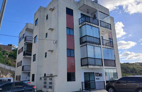 APARTAMENTO EM GARANHUNS PERTO De TUDO - Foto 14